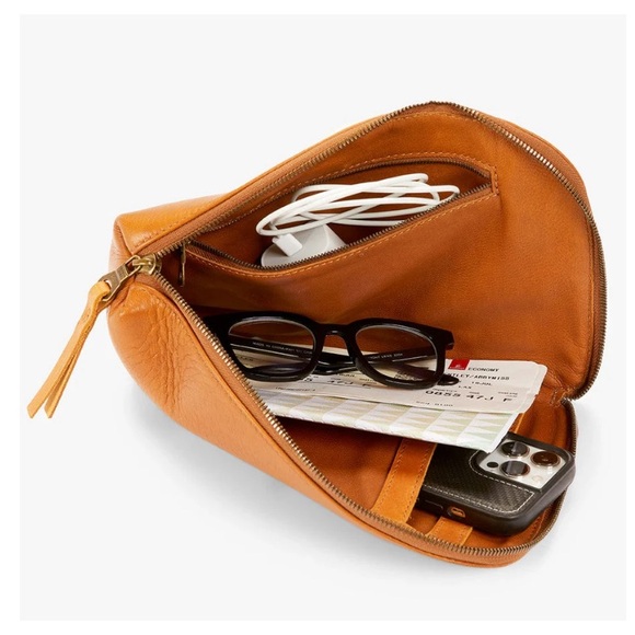 Parker Clay Bundle! Eden Tote GUC and Brand New Guzo Utility Pouch in Black - Picture 15 of 16